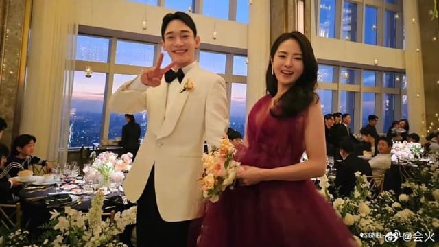 Chen与老婆补办婚礼　EXO全员到齐送祝福