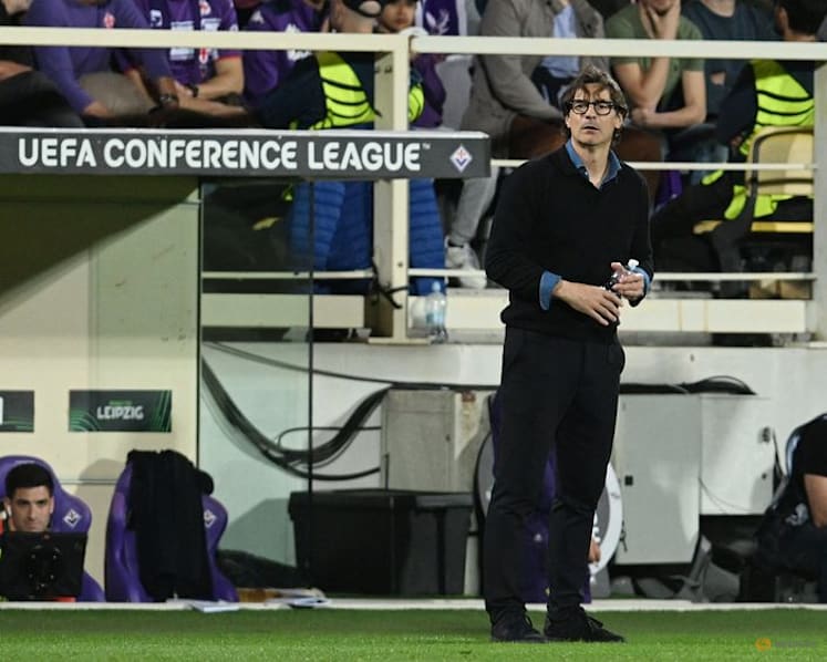 Fiorentina turn to familiar face Vanoli after sacking Grosso