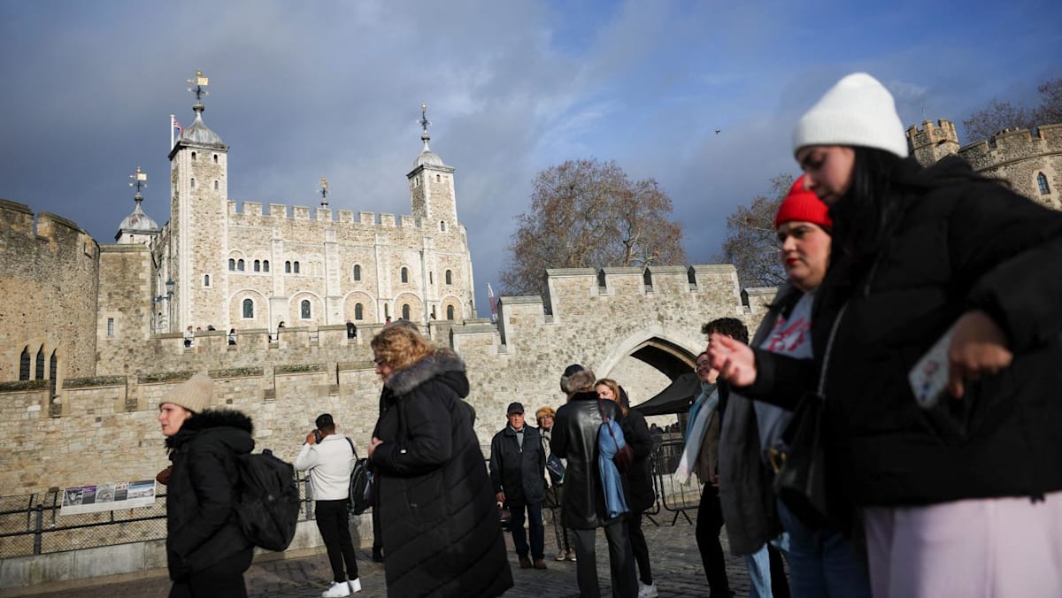 Four arrested after food thrown at Britain’s Crown Jewels in Tower of London