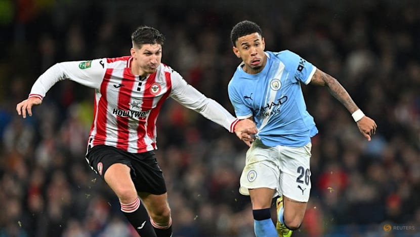 Man City reach League Cup semis, late Newcastle goal downs Fulham