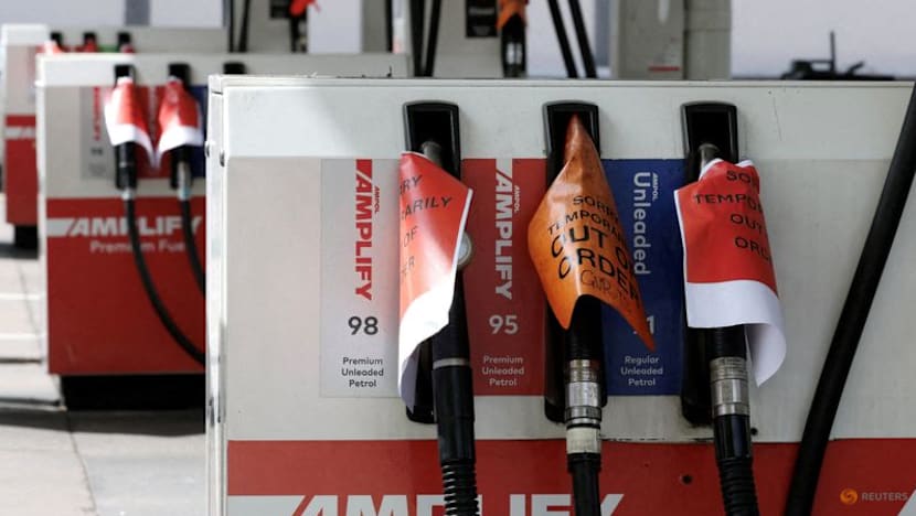 Oil prices trim gains after UAE exits OPEC, OPEC+