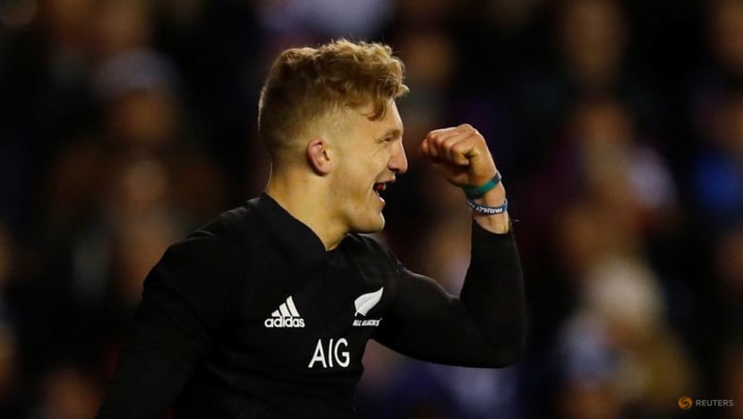 All Blacks flyhalf McKenzie commits to New Zealand through to 2029