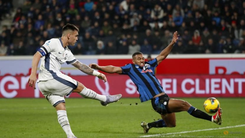 Inter extend lead at the top with 2-0 win at Atalanta