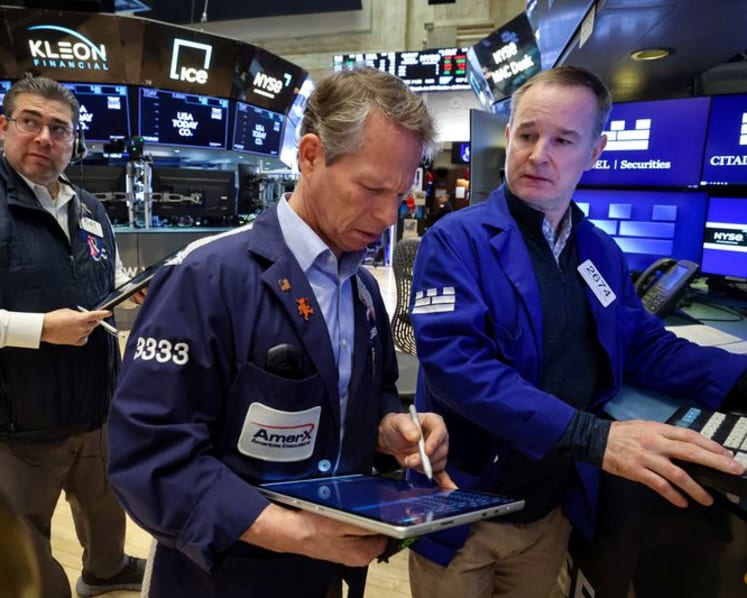 Trading Day: AI disruption, US-Iran nuclear talks, rate cut bets keep investors on their toes