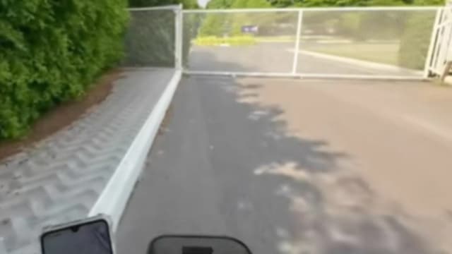 泰国送餐员称遭顾客困家中 近半小时才脱困
