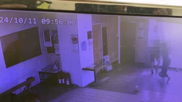 台男追求女子无果 持刀砍女十多刀后轻生