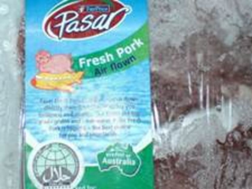 A false image of NTUC FairPrice pork with 'Halal' certification on the packaging circulating online since 2007. Image: NTUC FairPrice