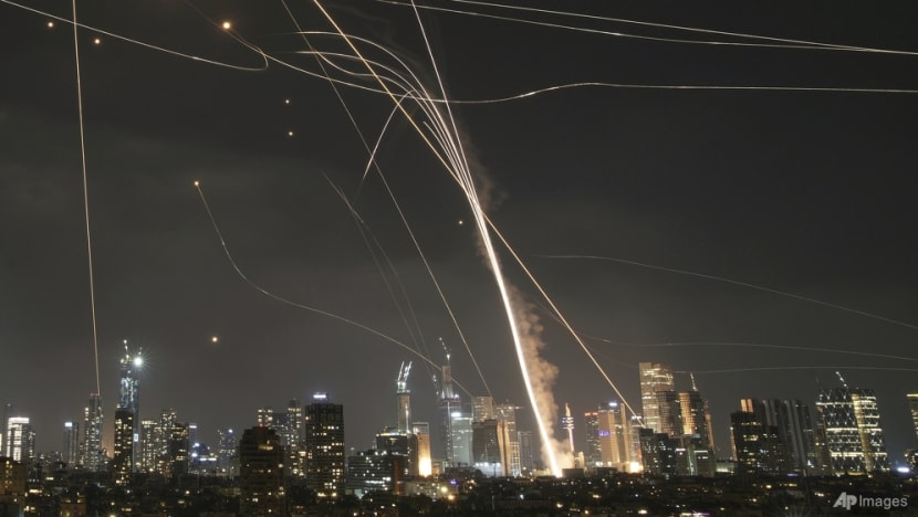Israel threatens to make Tehran 'burn' after Iranian retaliatory strikes Israel threatens to make Tehran 'burn' after Iranian retaliatory strikes