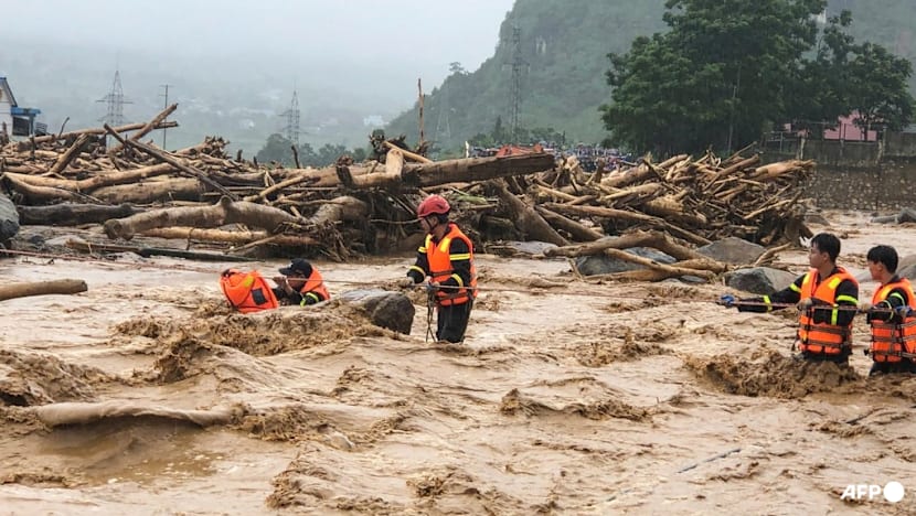 Flash flood kills 4, leaves 4 others missing in northern Vietnam
