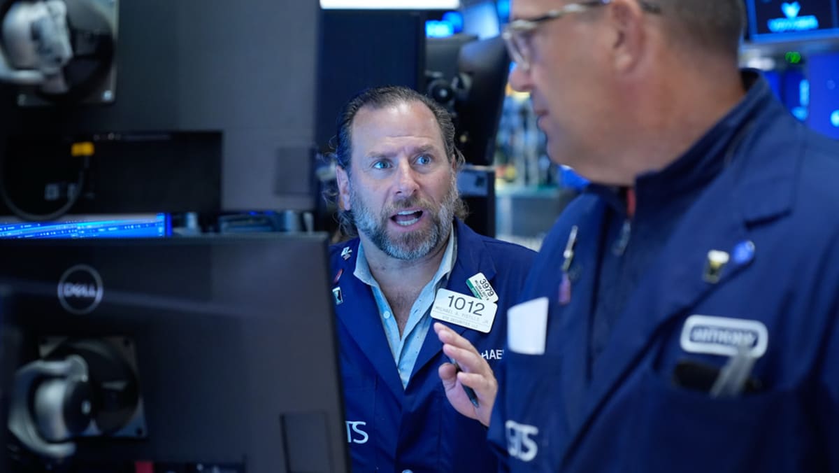 Oil prices retreat as markets welcome US-Iran talks