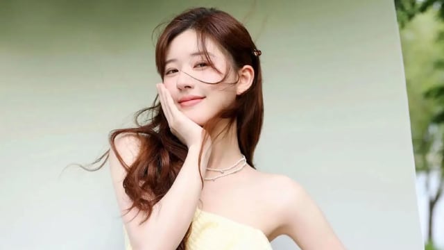 赵露思与经纪公司隔空交火　银河酷娱“深感震惊”，赵露思犀利比喻：该去写出轨家暴男剧本
