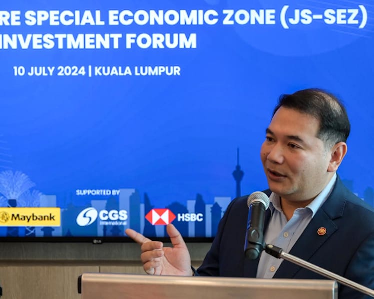 Peninsular Malaysia’s oil and gas production dropped by half over last decade: Economy Minister