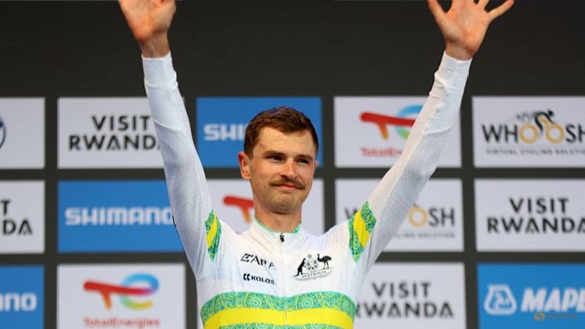 Vine won Tour Down Under with fractured wrist after kangaroo crash, says team