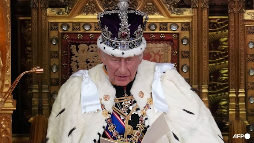 Starmer clings on as leadership talk overshadows king's speech