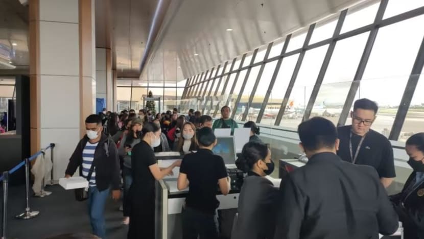 Gangguan lapangan terbang Manila: Hampir 270 penerbangan dibatalkan