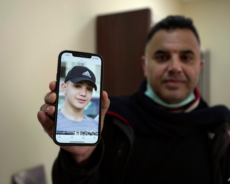 Israel holding 800 Palestinians without trial: Rights group