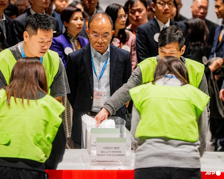 Hong Kong constitutional and mainland affairs minister Erick Tsang resigns, reveals he has cancer