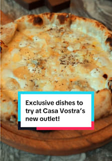 Popular Italian restaurant Casa Vostra has a new outlet in the West, at Jem mall in Jurong! It serves exclusive items not found at its other Raffles City branch, like fried pizzas and agnolotti (Piedmontese stuffed pasta) in a duck consommé! #8dayseatrestaurant #casavostra #pizza #pasta