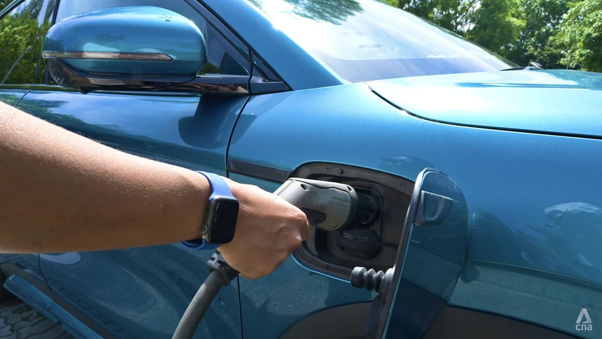 Singapore passes halfway mark towards 60,000 EV charging points by 2030
