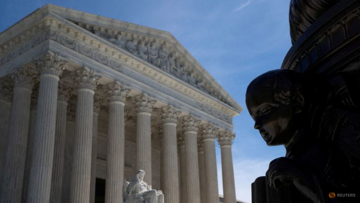 US Supreme Court wrestles with oil companies' bid to scuttle climate lawsuit
