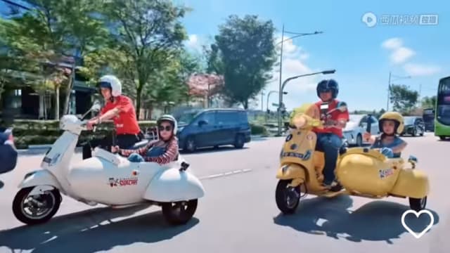 Twins、容祖儿狮城骑小绵羊边车　你想体验就到这里！