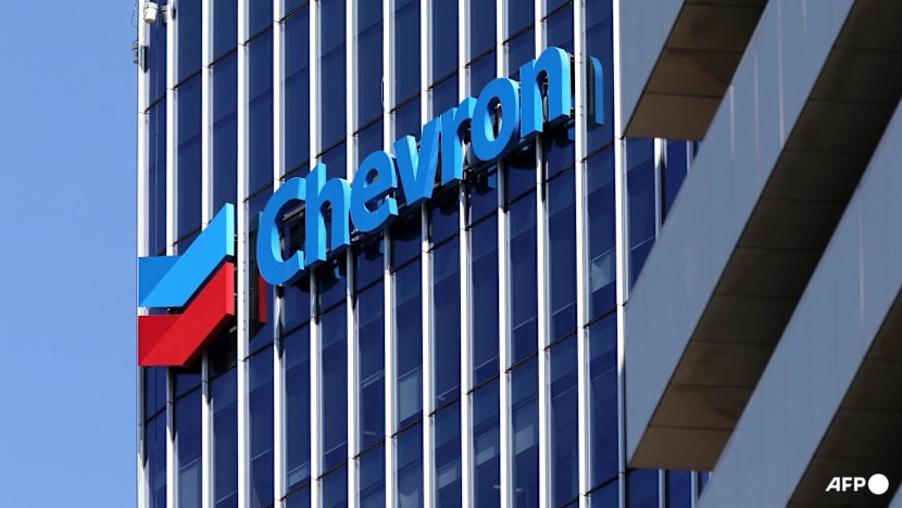 Cyclone triggers outages at major Australian LNG plants