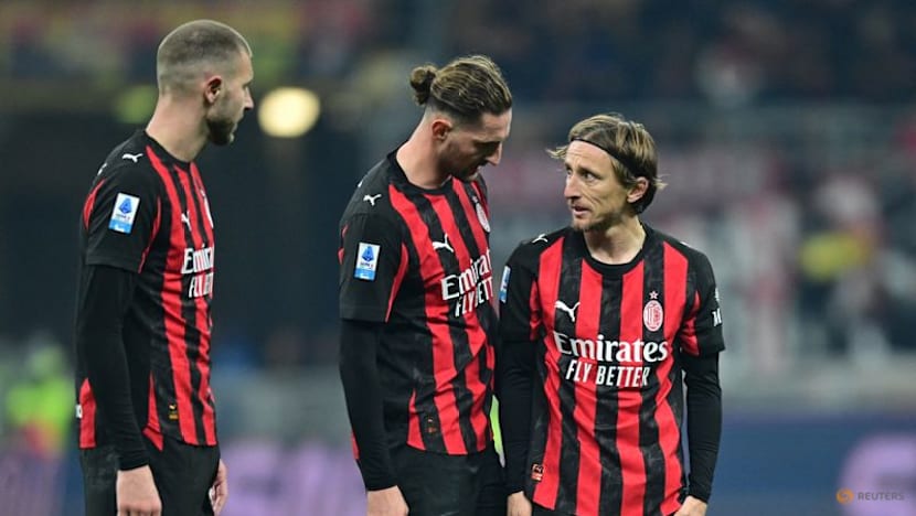 Milan edge Lazio 1-0 with Leao strike to claim Serie A top spot