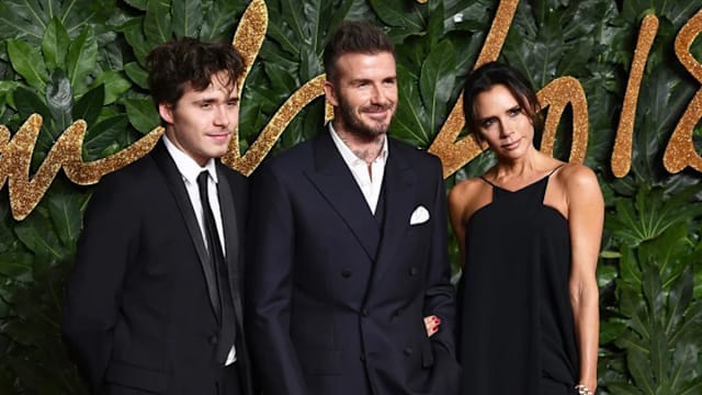 圣诞将至，Brooklyn Beckham竟在社媒上封锁爸妈和弟弟！