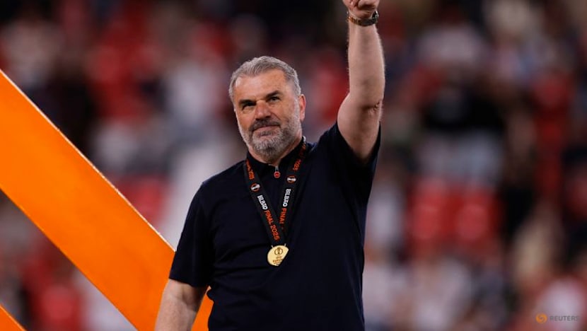 Postecoglou replaces Nuno as Forest head coach