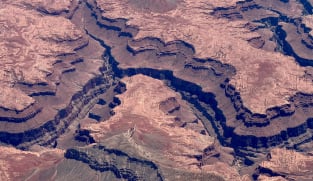 Grand Canyon காட்டுத்தீ - சுற்றுப்பயணிகள் வெளியேற்றம்