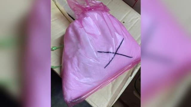 误将有毒硼砂当食盐卖 马国商家急晤买家退货