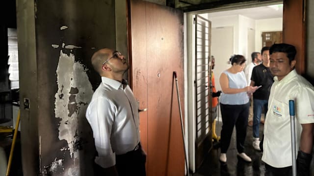 义顺组屋三楼单位凌晨失火 四人吸入浓烟被送院