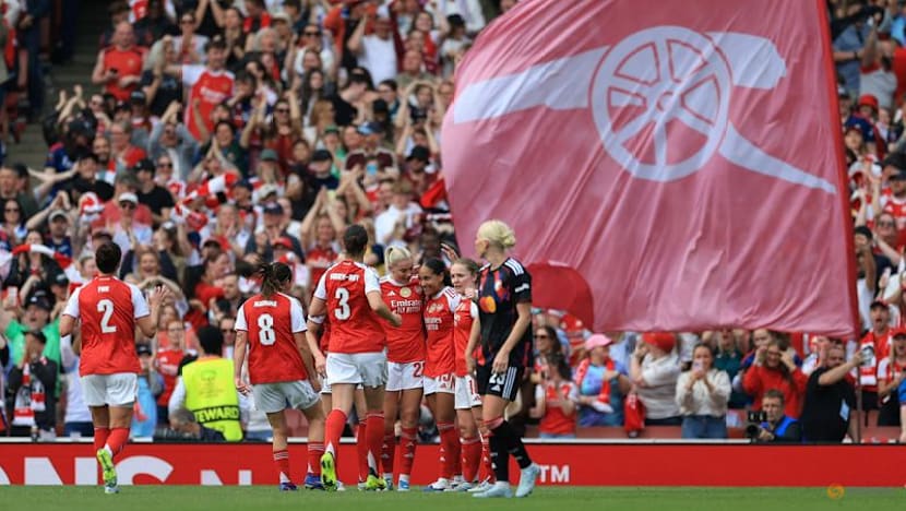 Arsenal beat Lyonnes 2-1 in Women's Champions League semi-final first leg