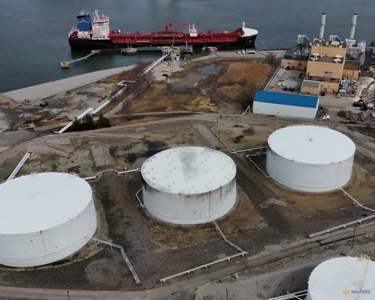 Ample supply buffers US oil cargoes from price shock as Europe, Asia prices surge