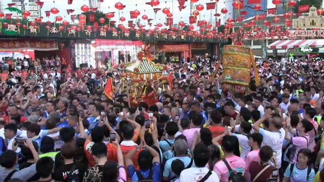 【直播】马国柔佛古庙众神夜游万众瞩目 料50万人参与齐盛