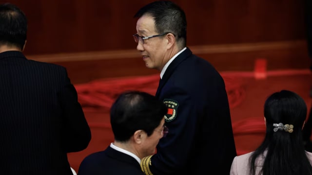 中美防长通话 董军：两军应探索和睦相处积累互信途径