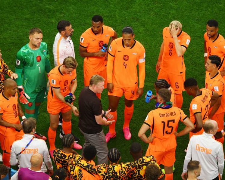 Netherlands coach Koeman defends tactics after frustration against Japan