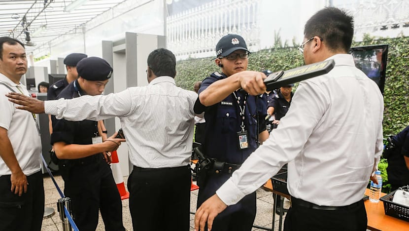 Thousands pay final respects to Mr Lee Kuan Yew