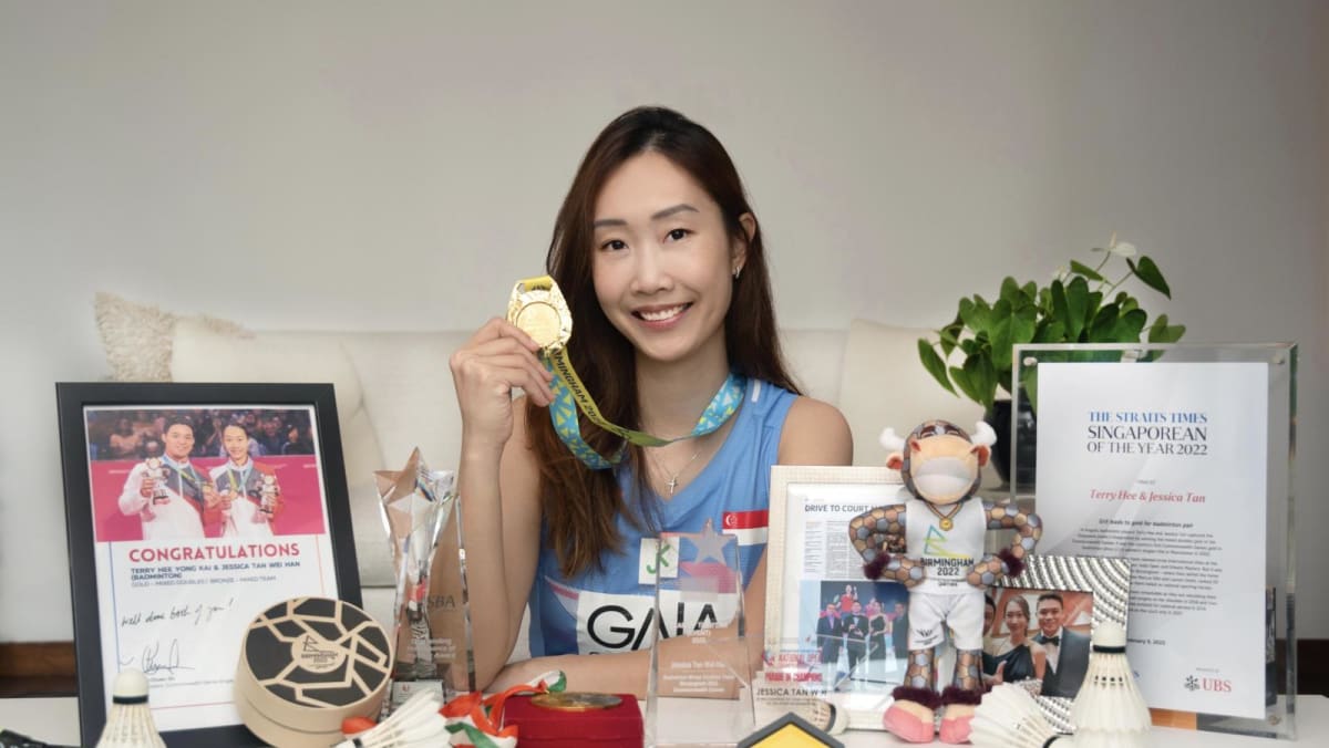 Singapore badminton player Jessica Tan retires at 31 to pursue university ...