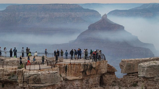 明年起外国游客参观美国国家公园 需付100美元额外附加费
