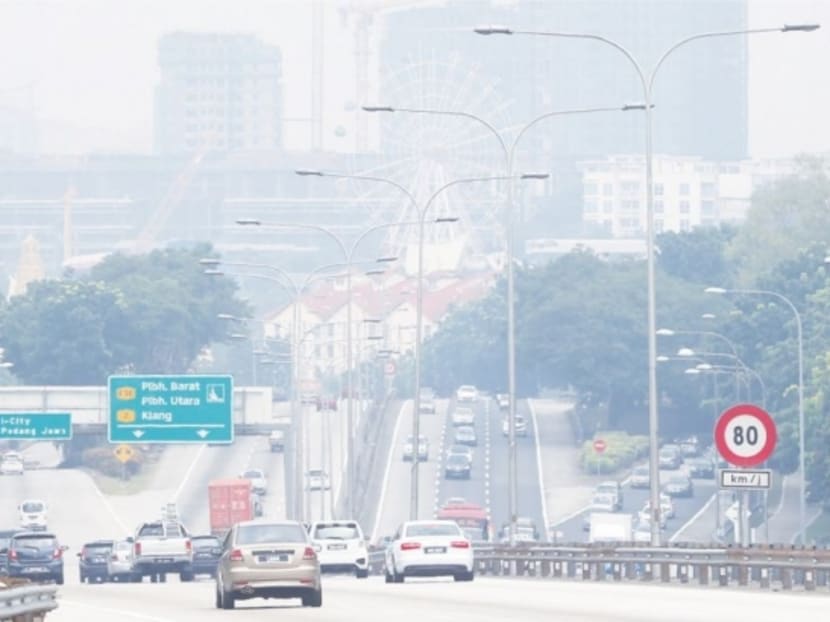Hardest hit at Shah Alam with API reading at a moderate 86 at 3pm, Malaysia, Aug 21, 2016. Photo: The Malay Mail Online