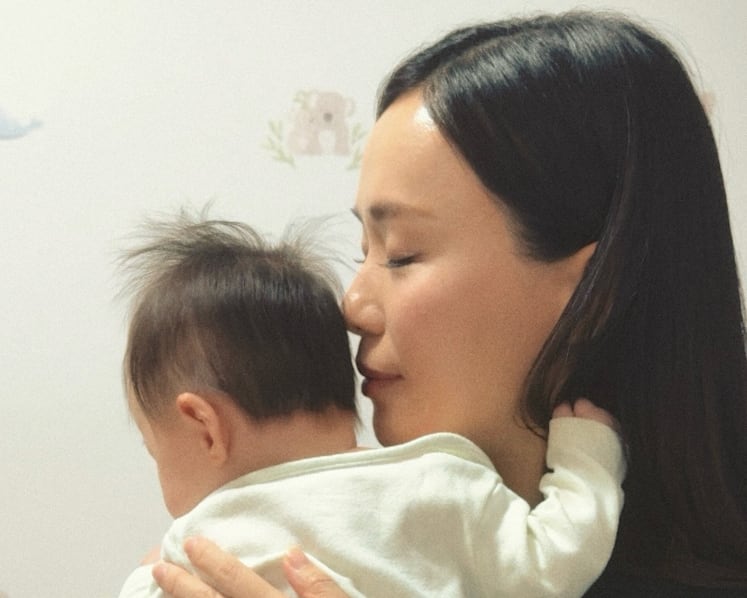 Actress Rebecca Lim opens up about postpartum life after birth of daughter: 'The pressure to bounce back is real'