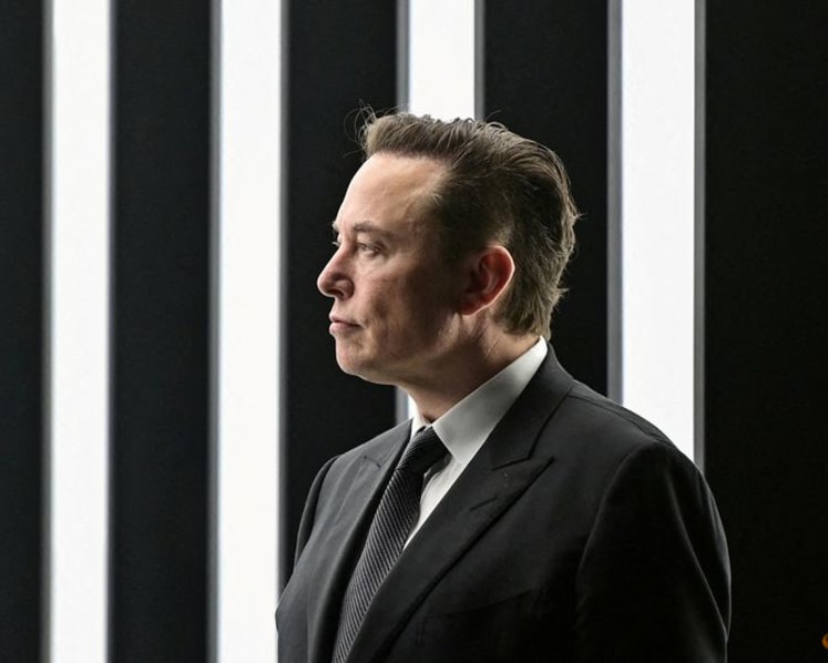 Tesla board recommends record $1 trillion package for Musk