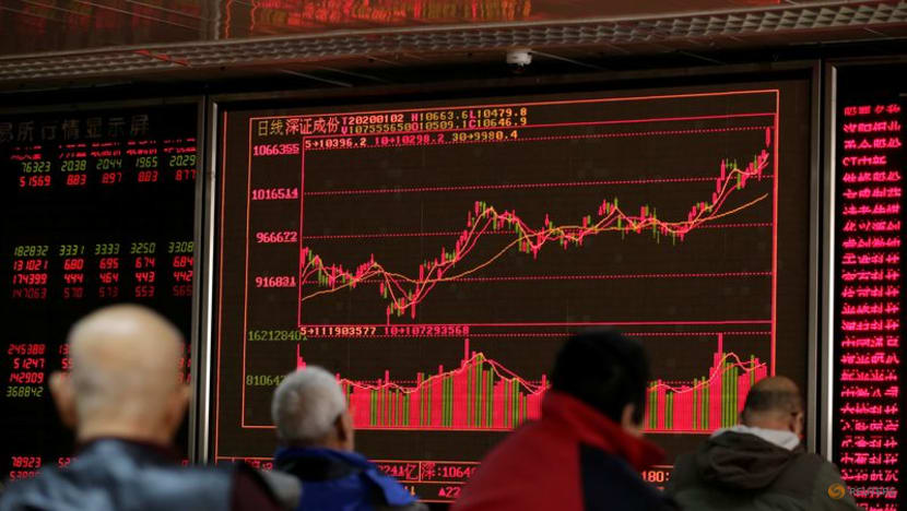 EM portfolios see second biggest monthly inflow in four years, IIF data shows