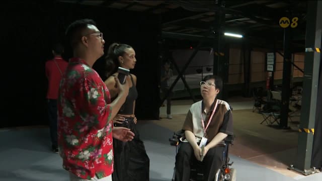 坐轮椅坚持彩排 沈于翔首登国庆庆典舞台