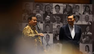 Terbang ke Singapura, Luhut tenangkan investor soal ekonomi Indonesia