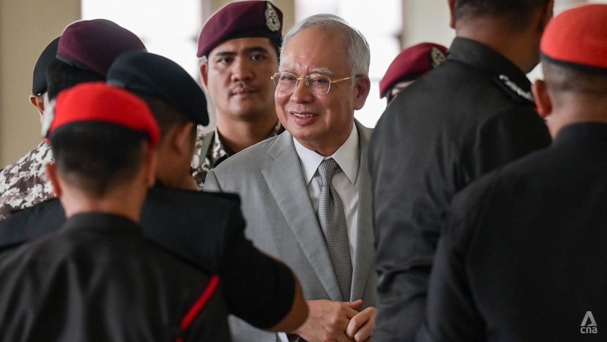 Najib Razak Seeks Sentence Stay as Court Hears October 14