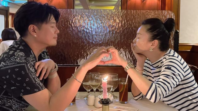 离婚协议书签了，准备发声明了……六月、李易不离了，结婚周年放闪！