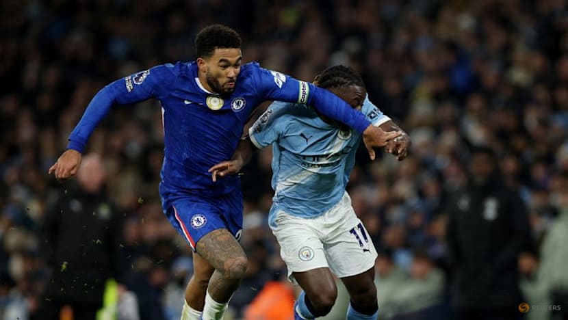 Injury-time Fernandez goal gives Chelsea 1-1 draw with Man City