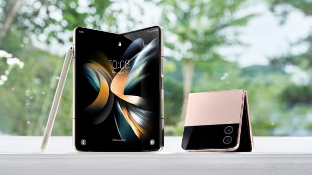 Samsung Galaxy Z Flip4 vs Fold4　可折叠手机是否真的实用？